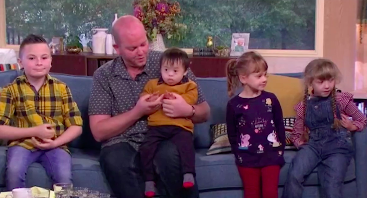 Father of 4 children with disabilities is dubbed ‘Britain’s most inspiring single dad’. This is heartwarming!